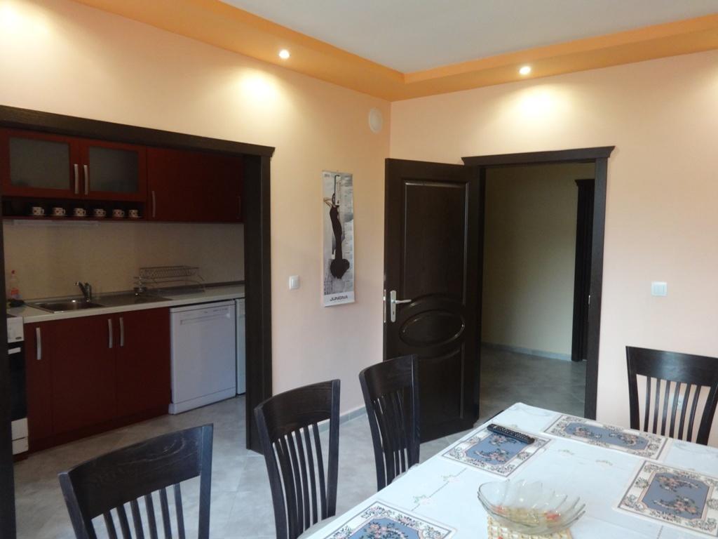 Guest House Karaulanov Elhovo  외부 사진