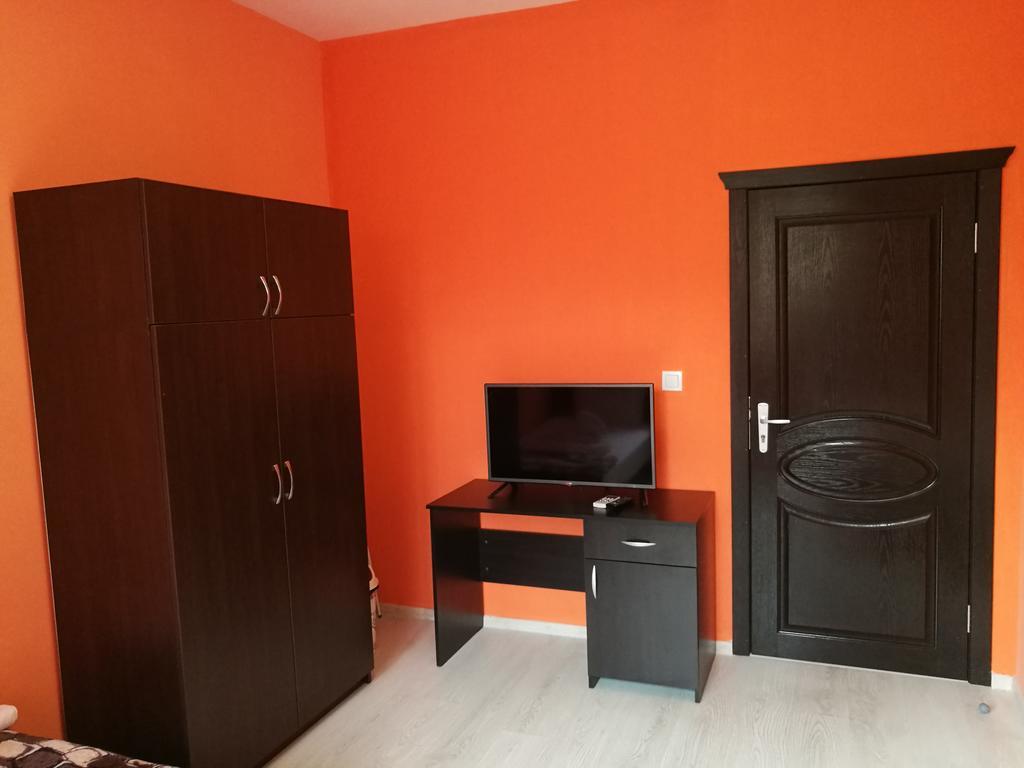 Guest House Karaulanov Elhovo  외부 사진