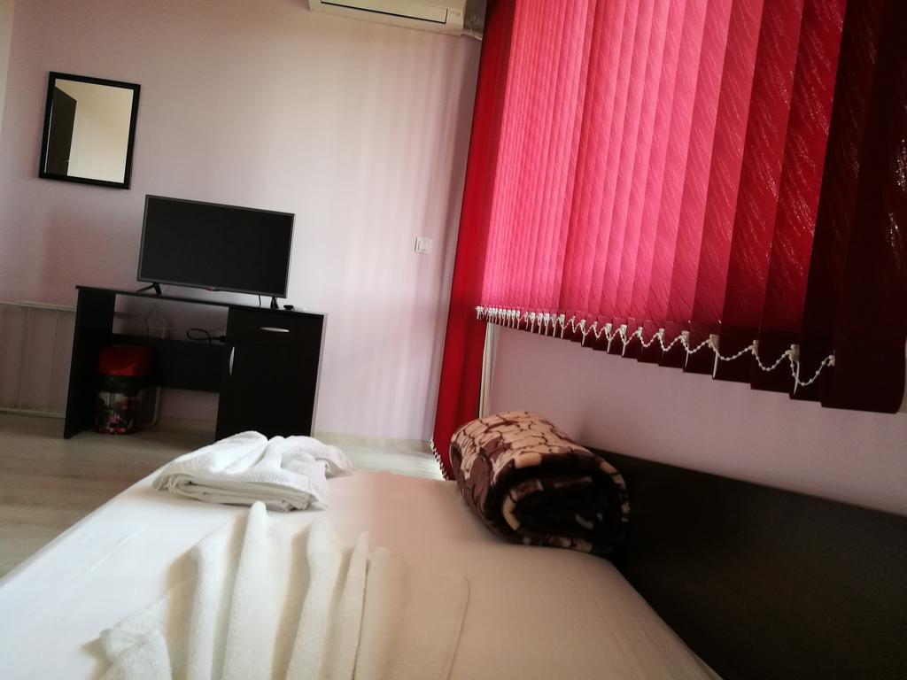 Guest House Karaulanov Elhovo  외부 사진