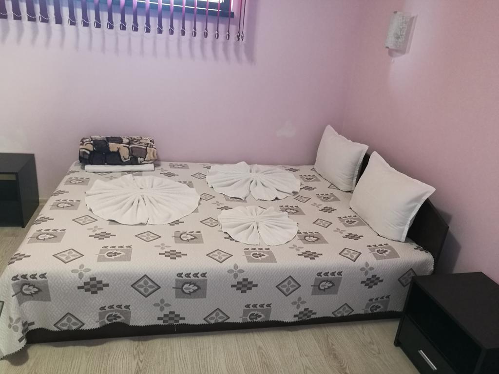 Guest House Karaulanov Elhovo  외부 사진