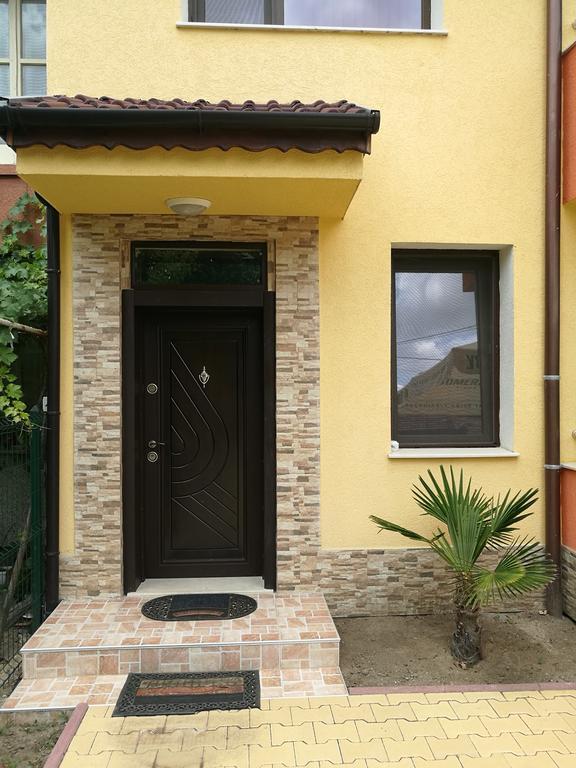 Guest House Karaulanov Elhovo  외부 사진