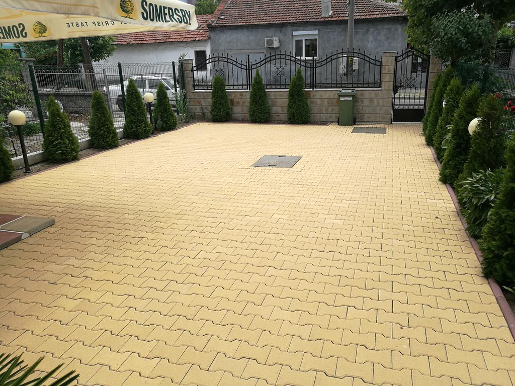 Guest House Karaulanov Elhovo  외부 사진